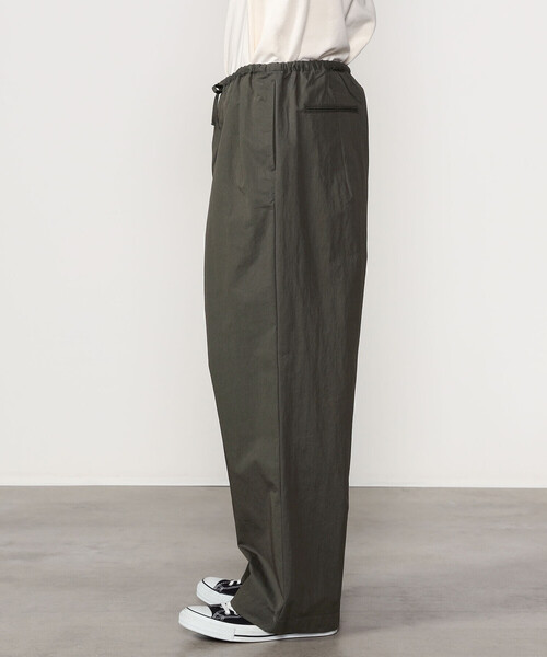 ORCIVAL(オーシバル)の「ORCIVAL | コットンナイロンツイル ワイドイージーパンツ MEN(その他パンツ・メンズ・アイボリー/チャコール/オリーブ・3/4/5)」の12枚目の写真