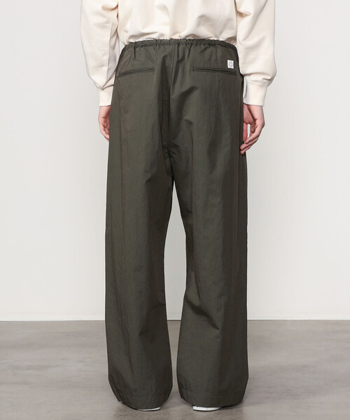 ORCIVAL(オーシバル)の「ORCIVAL | コットンナイロンツイル ワイドイージーパンツ MEN(その他パンツ・メンズ・アイボリー/チャコール/オリーブ・3/4/5)」の13枚目の写真