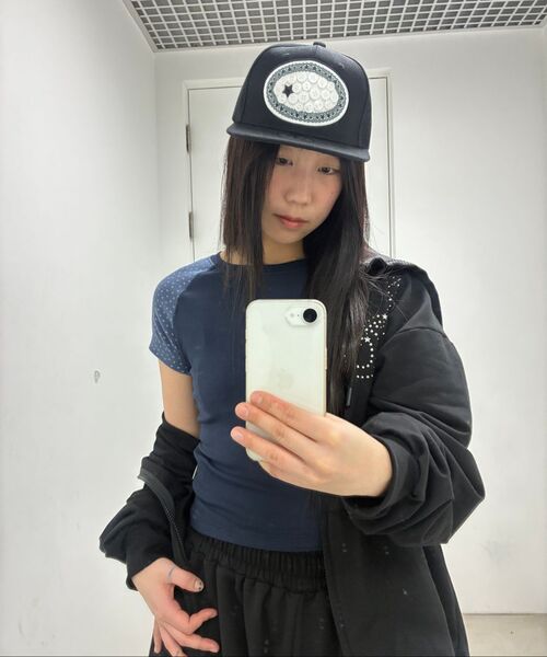 OJOS（オホス）の「Hotfix Logo Hoodie Zip-up / Black（パーカー・メンズ・その他・1/2）」の7枚目の写真