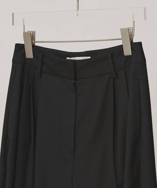 TODAYFUL(トゥデイフル)の「TODAYFUL Lightweight Tuck Trousers ライトウェイトタックトラウザーズ/12610723(その他パンツ・レディース・ダークブラウン/ブラック・36/38)」の11枚目の写真