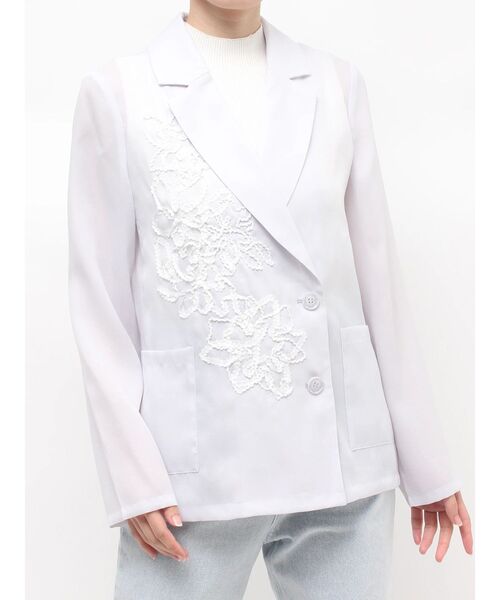 MERCURYDUO（マーキュリーデュオ）の「フラワーエンブロイダリーシアージャケット（テーラードジャケット・レディース・イエロー/グレー・FREE）」の2枚目の写真