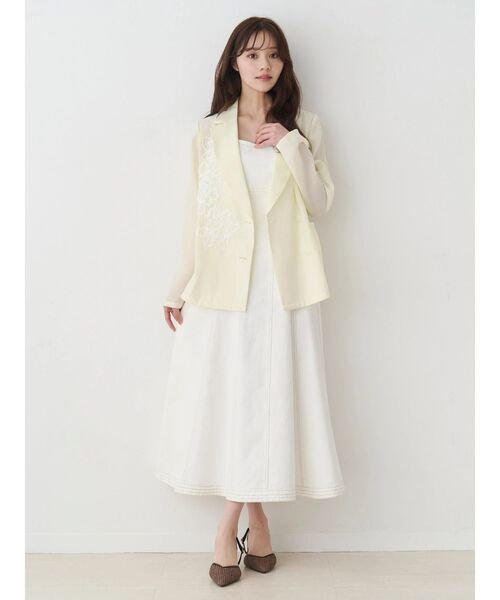 MERCURYDUO（マーキュリーデュオ）の「フラワーエンブロイダリーシアージャケット（テーラードジャケット・レディース・イエロー/グレー・FREE）」の5枚目の写真