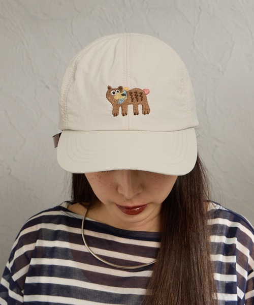 halo commodity（ハロ　コモディティー）の「【WEB限定】[HALO COMMODITY/ハロコモディティー] KUMA 刺繍6パネルキャップ（キャップ・レディース・キナリ/グレー/ブラック・F）」の9枚目の写真