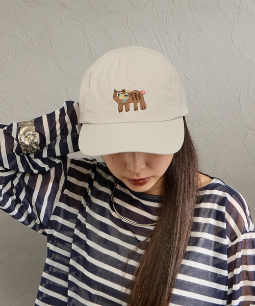 halo commodity（ハロ　コモディティー）の「【WEB限定】[HALO COMMODITY/ハロコモディティー] KUMA 刺繍6パネルキャップ（キャップ・レディース・キナリ/グレー/ブラック・F）」の6枚目の写真