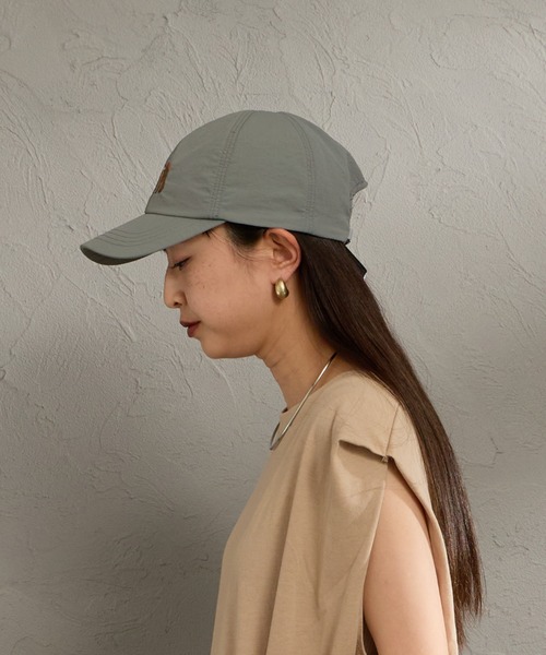 halo commodity（ハロ　コモディティー）の「【WEB限定】[HALO COMMODITY/ハロコモディティー] KUMA 刺繍6パネルキャップ（キャップ・レディース・キナリ/グレー/ブラック・F）」の20枚目の写真