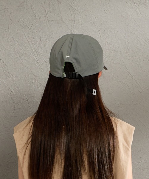 halo commodity（ハロ　コモディティー）の「【WEB限定】[HALO COMMODITY/ハロコモディティー] KUMA 刺繍6パネルキャップ（キャップ・レディース・キナリ/グレー/ブラック・F）」の21枚目の写真