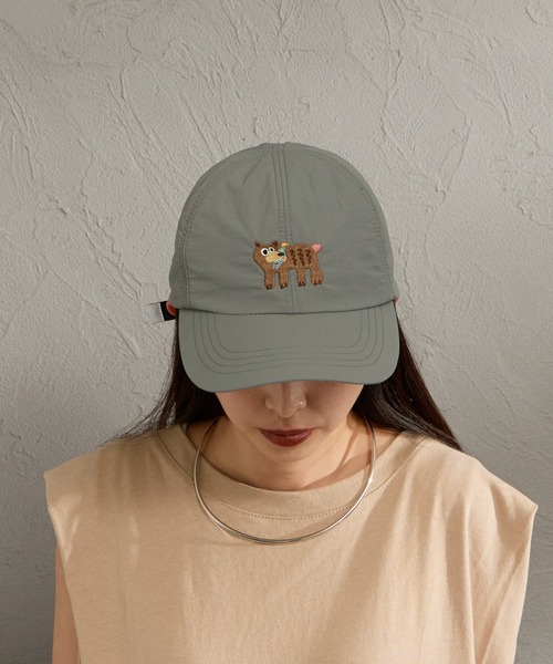 halo commodity（ハロ　コモディティー）の「【WEB限定】[HALO COMMODITY/ハロコモディティー] KUMA 刺繍6パネルキャップ（キャップ・レディース・キナリ/グレー/ブラック・F）」の22枚目の写真