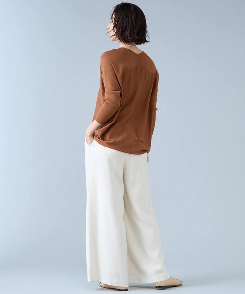 Liesse（リエス）の「【定番】Vネックドルマンニット（ニット/セーター・レディース・ネイビー/ブラウン/ライトブルー・FREE）」の15枚目の写真