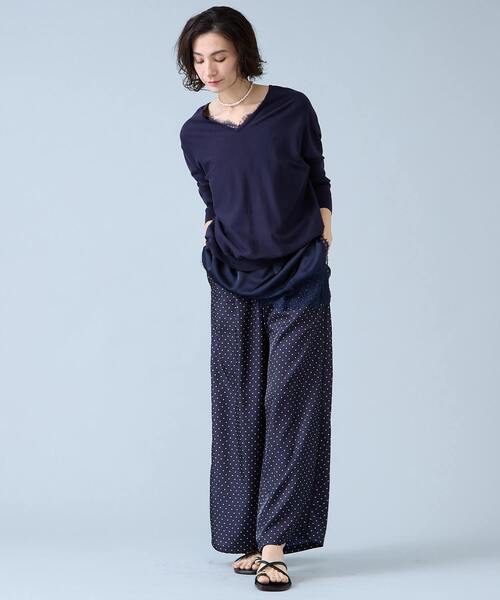 Liesse（リエス）の「【定番】Vネックドルマンニット（ニット/セーター・レディース・ネイビー/ブラウン/ライトブルー・FREE）」の6枚目の写真