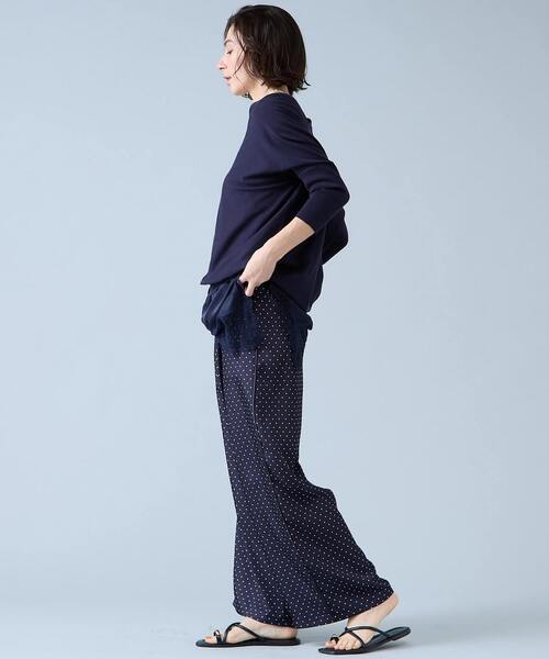 Liesse（リエス）の「【定番】Vネックドルマンニット（ニット/セーター・レディース・ネイビー/ブラウン/ライトブルー・FREE）」の7枚目の写真