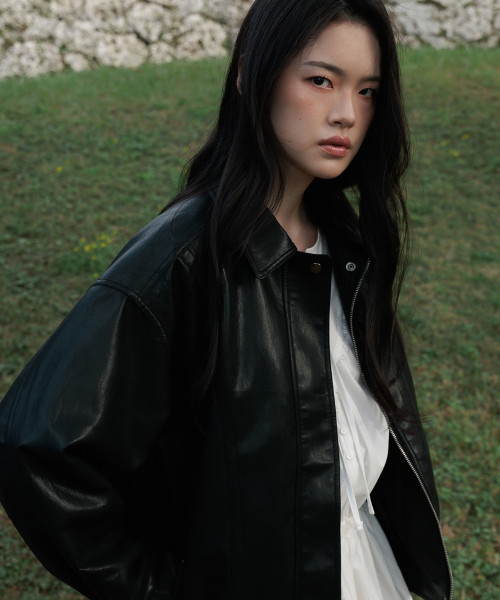 DEHEVE（デヘヴェ）の「Back Logo Leather Jacket [Black]（ライダースジャケット・レディース・ブラック・FREE）」の2枚目の写真