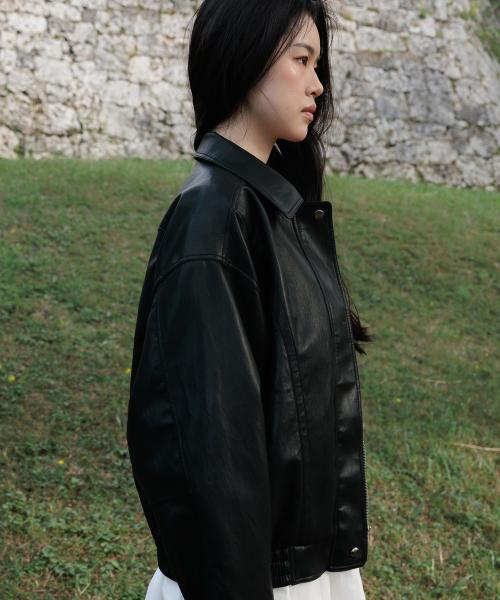DEHEVE（デヘヴェ）の「Back Logo Leather Jacket [Black]（ライダースジャケット・レディース・ブラック・FREE）」の4枚目の写真