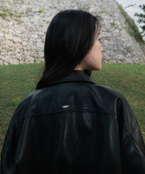 DEHEVE（デヘヴェ）の「Back Logo Leather Jacket [Black]（ライダースジャケット・レディース・ブラック・FREE）」の6枚目の写真