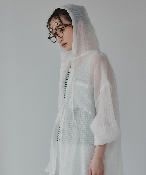 210nouve（トゥージュヌーブ）の「シアー フード オーバーサイズ シャツ（シャツ/ブラウス・レディース・ホワイト・FREE）」の11枚目の写真