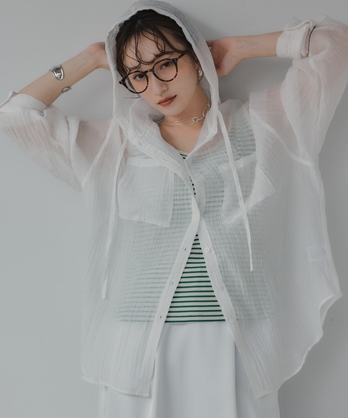 210nouve（トゥージュヌーブ）の「シアー フード オーバーサイズ シャツ（シャツ/ブラウス・レディース・ホワイト・FREE）」の10枚目の写真