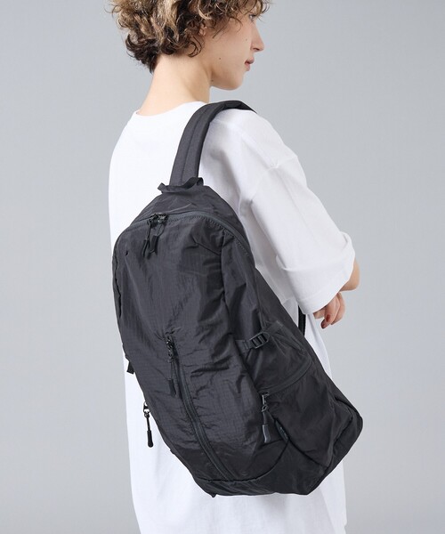 NoiR/ノアール（ノアール）の「【NoiR/ノワール】Lightslingbag/ライトスリングバッグ/N26002/ユニセックス（ボディバッグ/ウエストポーチ・メンズ・ブラック系その他2/ブラック系その他・フリー）」の5枚目の写真