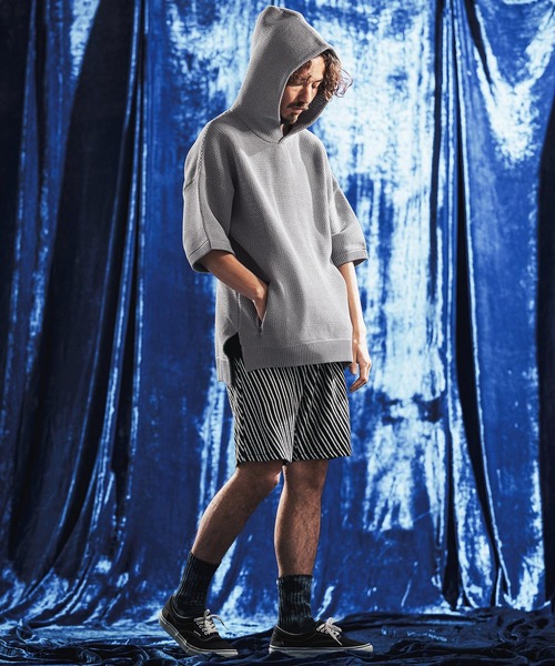 ANGENEHM(アンゲネーム)の「mpa4080- Sheer Mesh Airy Knit Hoodie ニットパーカー(AG06-003scg)(パーカー・メンズ・ミックスグレー/ブラック/ターコイズブルー/キナリ・L/M/S)」の8枚目の写真