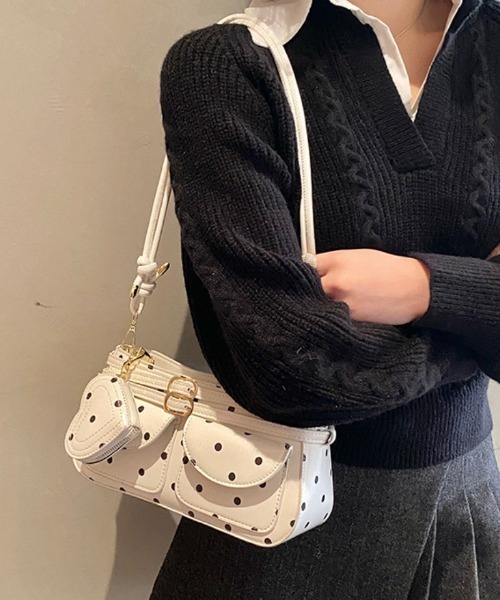 Ritzy(リッツィー)の「トッド柄ダブルベルトデザイン横長 ミニボストンバッグ(ボストンバッグ・レディース・ブラウン/ホワイト・FREE)」の1枚目の写真