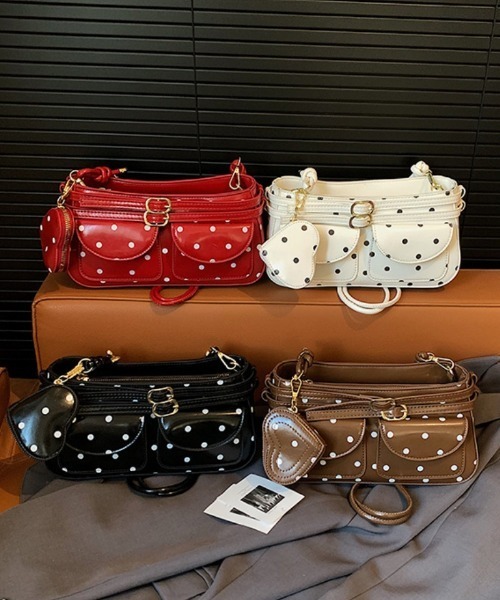 Ritzy(リッツィー)の「トッド柄ダブルベルトデザイン横長 ミニボストンバッグ(ボストンバッグ・レディース・ブラウン/ホワイト・FREE)」の11枚目の写真