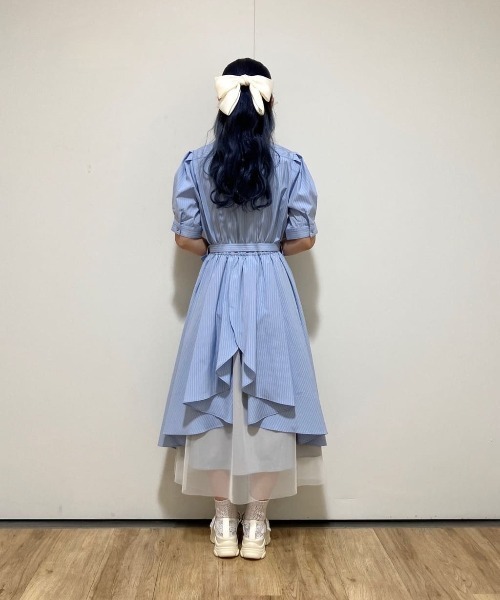F i.n.t(フィント)の「バックラッフルストライプシャツワンピース/fint フィント(シャツワンピース・レディース・ベージュ/ライトブルー・FREE)」の14枚目の写真