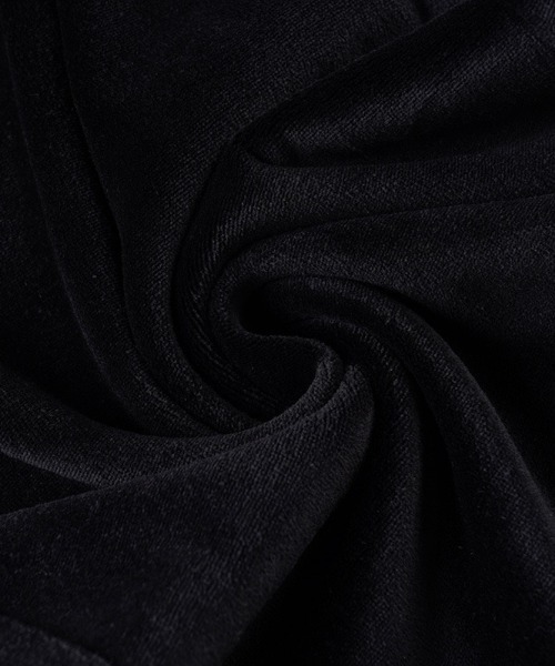 NANEA(ナネア)の「星柄プリントベロアフレアパンツ(スウェットパンツ・レディース・ブラック・LARGE/MEDIUM)」の4枚目の写真