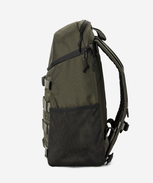 Carhartt WIP(カーハートダブリューアイピー)の「Carhartt WIP PRESCOTT BACKPACK(カーハートワークインプログレス プレスコットバックパック)(バックパック/リュック・メンズ・オリーブ系/ブラック・ONE SIZE)」の4枚目の写真