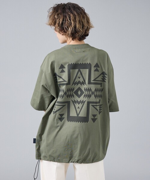 PENDLETON(ペンドルトン)の「【PENDLETON/ペンドルトン】カルキュロ バックプリント 半袖Tシャツ / ユニセックス(Tシャツ/カットソー・メンズ・オフホワイト/カーキ/サックスブルー/ブラック/スモークピンク・L/M)」の3枚目の写真