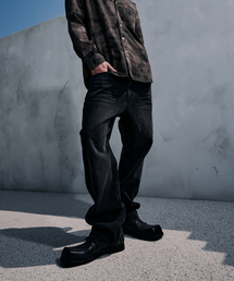 CORNERBLESS（コーナーブレス）の「REGULAR SAGGING DENIM PANTS（デニムパンツ）」