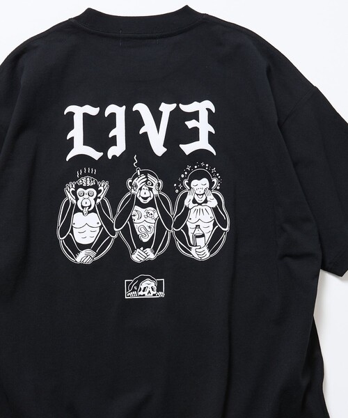 LURKING CLASS(ラーキングクラス)の「LURKING CLASS/ラーキングクラス 限定展開 LURKING CLASS×FREAK'S STORE 別注 ヴィンテージ加工 プリント Tシャツ / LIV3(Tシャツ/カットソー・メンズ・ホワイト/ブラック・MEDIUM/LARGE/X-LARGE)」の5枚目の写真