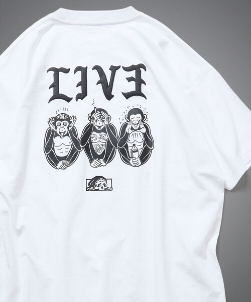 LURKING CLASS(ラーキングクラス)の「LURKING CLASS/ラーキングクラス 限定展開 LURKING CLASS×FREAK'S STORE 別注 ヴィンテージ加工 プリント Tシャツ / LIV3(Tシャツ/カットソー・メンズ・ホワイト/ブラック・MEDIUM/LARGE/X-LARGE)」の11枚目の写真
