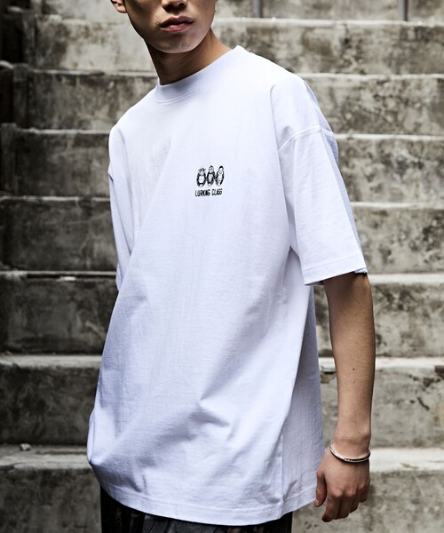 LURKING CLASS(ラーキングクラス)の「LURKING CLASS/ラーキングクラス 限定展開 LURKING CLASS×FREAK'S STORE 別注 ヴィンテージ加工 プリント Tシャツ / LIV3(Tシャツ/カットソー・メンズ・ホワイト/ブラック・MEDIUM/LARGE/X-LARGE)」の16枚目の写真