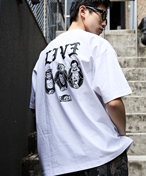 LURKING CLASS(ラーキングクラス)の「LURKING CLASS/ラーキングクラス 限定展開 LURKING CLASS×FREAK'S STORE 別注 ヴィンテージ加工 プリント Tシャツ / LIV3(Tシャツ/カットソー・メンズ・ホワイト/ブラック・MEDIUM/LARGE/X-LARGE)」の20枚目の写真