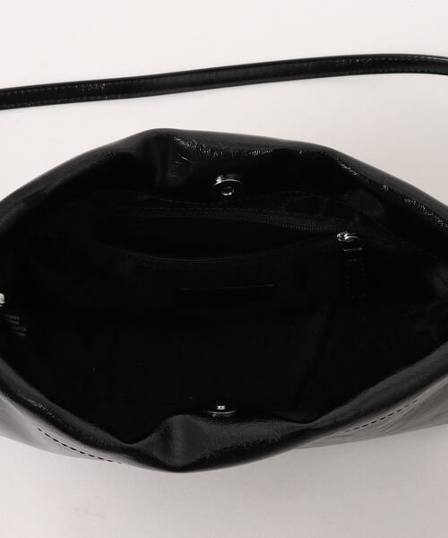 MICHAEL KORS(マイケルコース)の「SM CINCH XBODY(ショルダーバッグ・レディース・ブラック・FREE)」の4枚目の写真