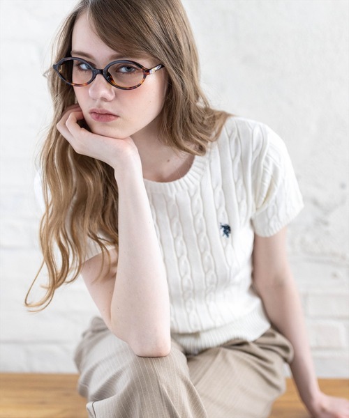 U.S. POLO ASSN.(ユーエスポロアッスン)の「【U.S. POLO ASSN.】clear 別注 クルーネックケーブル半袖ニットトップス(ニット/セーター・レディース・イエロー系その他/アイボリー/ネイビー/ブルーグレー/ブラウン・F)」の2枚目の写真
