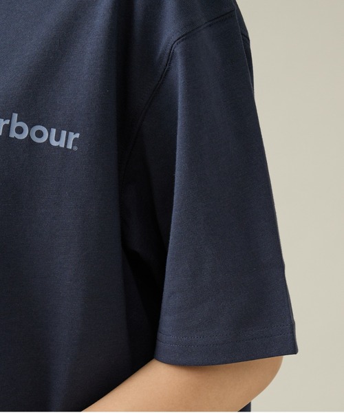 Barbour（バブアー）の「【Barbour / バブアー】 MTS1611 CAMBER T/バックプリント/ワンポイントロゴTシャツ/ユニセックス（Tシャツ/カットソー・メンズ・カーキ/ネイビー/ホワイト/グレイッシュブルー・M/L）」の6枚目の写真