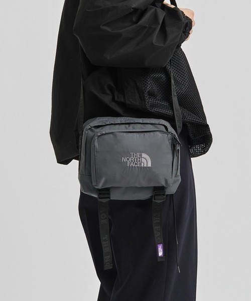 THE NORTH FACE PURPLE LABEL(ザ ノースフェイス パープルレーベル)の「CORDURA Nylon Shoulder Bag (THE NORTH FACE PURPLE LABEL)/街使いにちょうどいい 高機能ショルダーバッグ(ショルダーバッグ・メンズ・ブラック/グレー・FREE)」の1枚目の写真