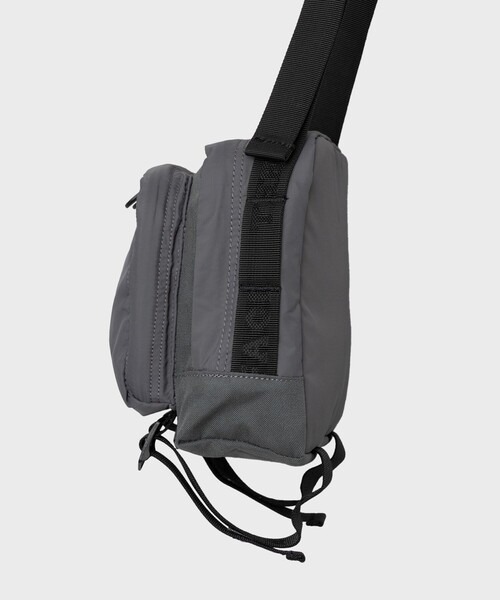 THE NORTH FACE PURPLE LABEL(ザ ノースフェイス パープルレーベル)の「CORDURA Nylon Shoulder Bag (THE NORTH FACE PURPLE LABEL)/街使いにちょうどいい 高機能ショルダーバッグ(ショルダーバッグ・メンズ・ブラック/グレー・FREE)」の18枚目の写真