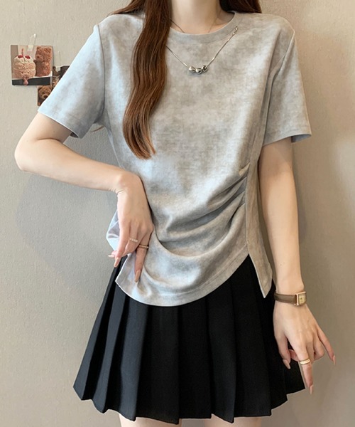 2ly2(トゥーリートゥー)の「タイダイ風デザイン ドレープトップス(Tシャツ/カットソー・レディース・ブルー/イエロー/グレー/アイボリー・FREE)」の9枚目の写真
