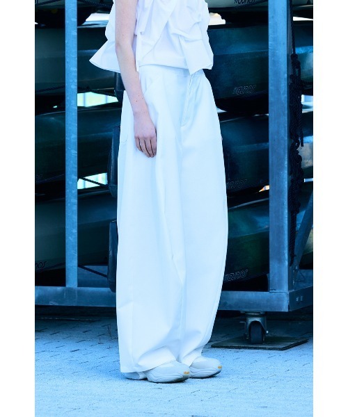 nagonstans（ナゴンスタンス）の「oval wide pants（その他パンツ・レディース・ベージュ/ダークネイビー/ホワイト・SMALL/MEDIUM）」の11枚目の写真