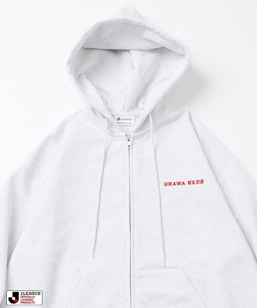 FREAK'S STORE(フリークスストア)の「J.LEAGUE × FREAK’S STORE 別注SUPPORTERS ZIP HOODIE【浦和レッズ】(パーカー・メンズ・ライトグレー/チャコールグレー・SMALL/MEDIUM)」の4枚目の写真