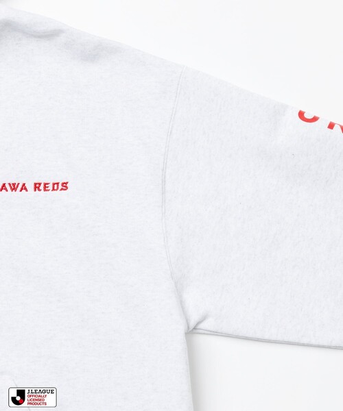 FREAK'S STORE(フリークスストア)の「J.LEAGUE × FREAK’S STORE 別注SUPPORTERS ZIP HOODIE【浦和レッズ】(パーカー・メンズ・ライトグレー/チャコールグレー・SMALL/MEDIUM)」の6枚目の写真