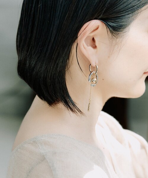 ear PAPILLONNER(イアパピヨネ)の「フリーパーツピアス(ピアス(両耳用)・レディース・ゴールド・FREE)」の9枚目の写真