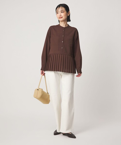 green label relaxing（グリーンレーベルリラクシング）の「［size SHORTあり］スソ プリーツ シャツ マシンウォッシャブル 吸水速乾（シャツ/ブラウス・レディース・ライトブルー/ダークブラウン/オフホワイト/ケリーグリーン・FREE/SHORT）」の22枚目の写真