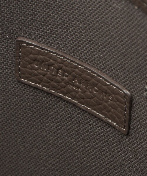UNITED ARROWS(ユナイテッドアローズ)の「レザー トートバッグ M(トートバッグ・メンズ・グレー系・FREE)」の8枚目の写真
