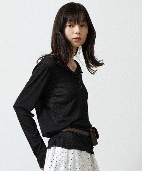 COLONY 2139(コロニートゥーワンスリーナイン)の「シアーヘンリーネックTシャツ(Tシャツ/カットソー・レディース・レッド/チャコールグレー/ホワイト/ブラック・FREE)」の17枚目の写真