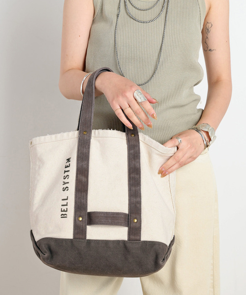 AP STUDIO(エーピーストゥディオ)の「【BELL SYSTEM/ベルシステム】別注Distressed Tote Bag(トートバッグ・レディース・ネイビー/ブラウン・FREE)」の4枚目の写真