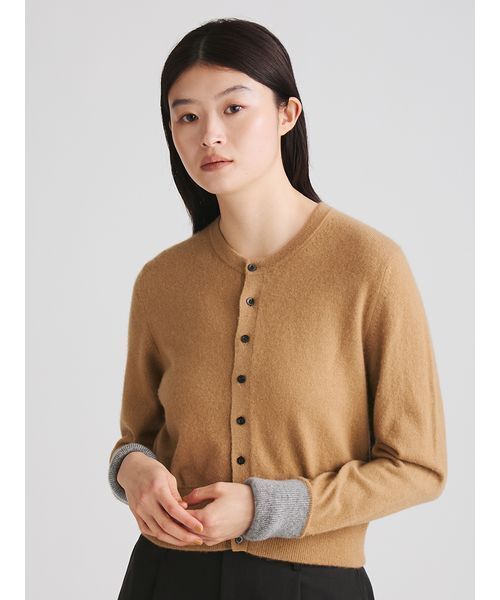 MIESROHE（ミースロエ）の「バイカラーカシミアコンパクトニットカーデ（カーディガン/ボレロ・レディース・イエロー/グレー/キャメル・F）」の21枚目の写真