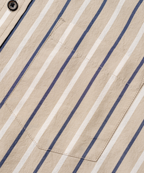 EDINBURGH CLUB(エディンバラクラブ)の「OVER FIT STRIPED SHIRT (BEIGE)(シャツ/ブラウス・メンズ・Beige・SMALL/MEDIUM/LARGE/X-LARGE)」の4枚目の写真