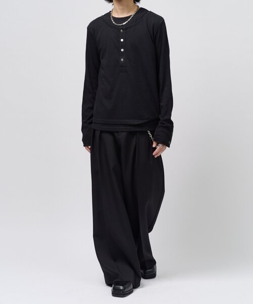 Lui's(ルイス)の「レイヤードヘンリーネックカットソー(Tシャツ/カットソー・メンズ・ライトグレー/チャコールグレー/ブラック・M/S)」の6枚目の写真