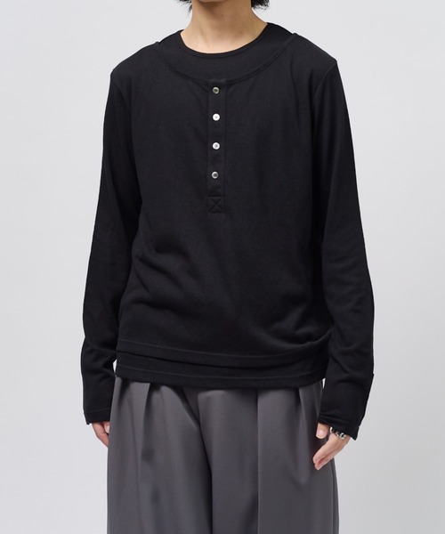Lui's(ルイス)の「レイヤードヘンリーネックカットソー(Tシャツ/カットソー・メンズ・ライトグレー/チャコールグレー/ブラック・M/S)」の1枚目の写真